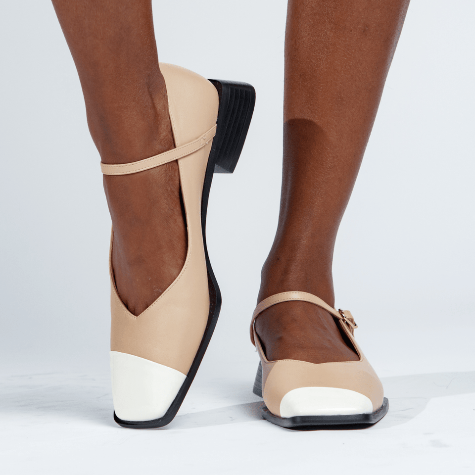 Penelope Mary Jane Flats Nude - Wear with style