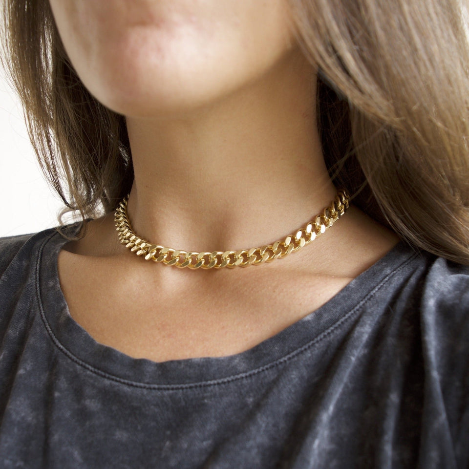 Rebel Gold Choker - Wear with style