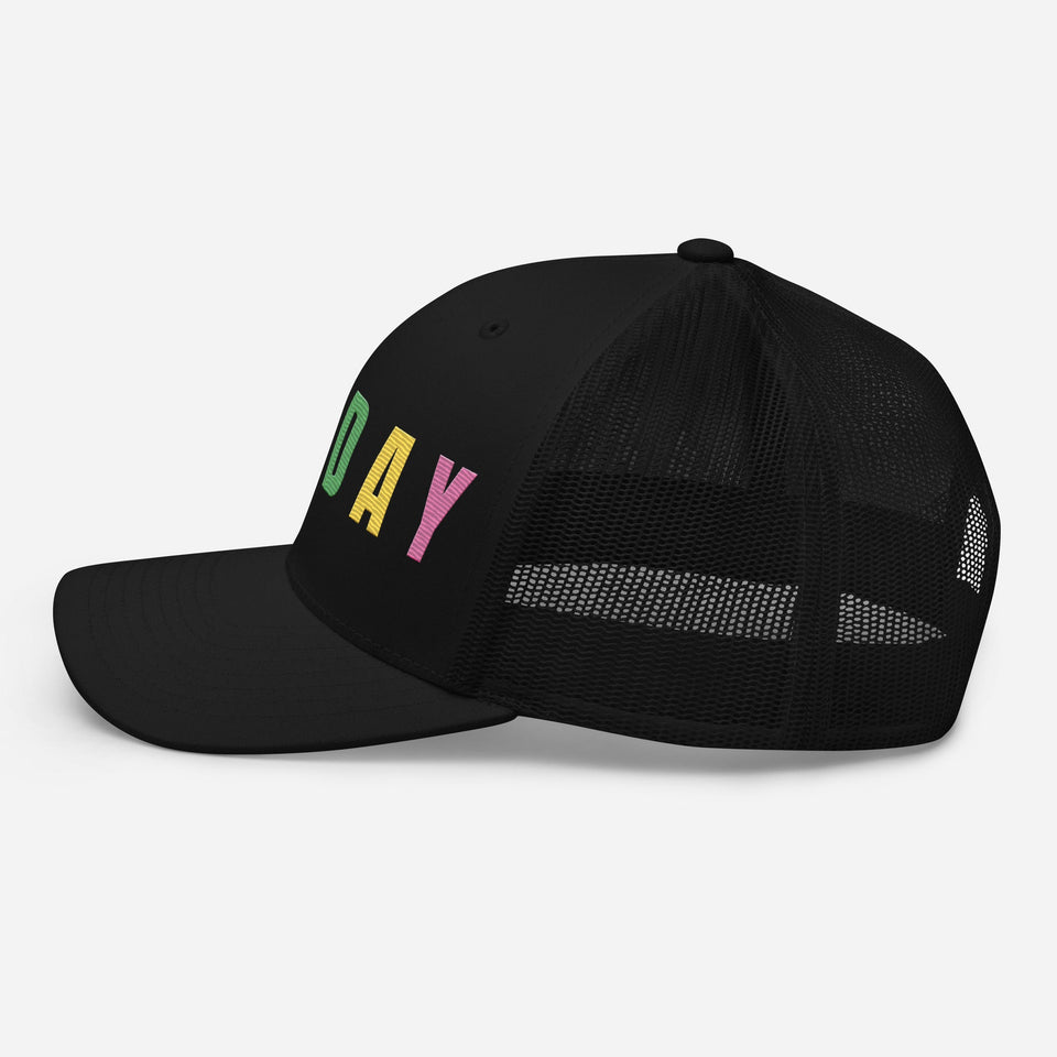 SUNDAY Embroidered Golf Hat for Women - Birdie Pop Collection