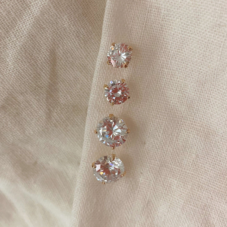 Round Cz Studs - Wear with style
