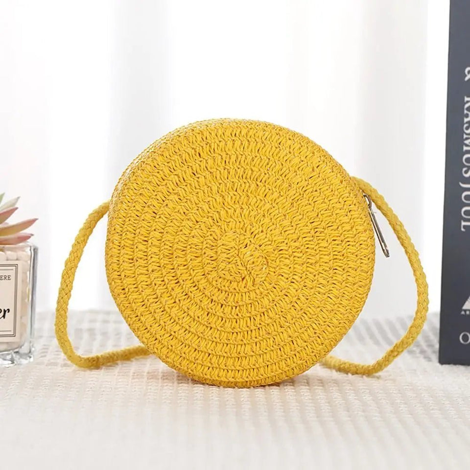 Round Straw Bag - Wear with style