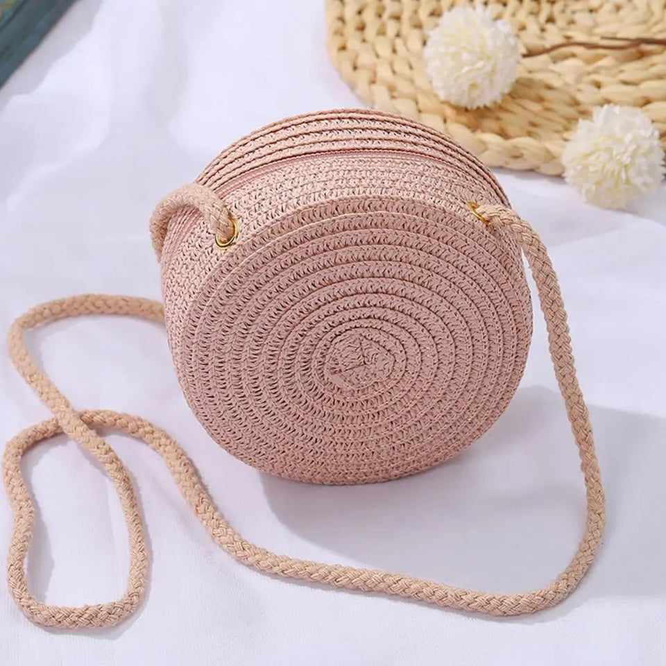 Round Straw Bag - Wear with style
