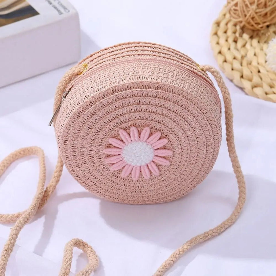 Round Straw Bag - Wear with style
