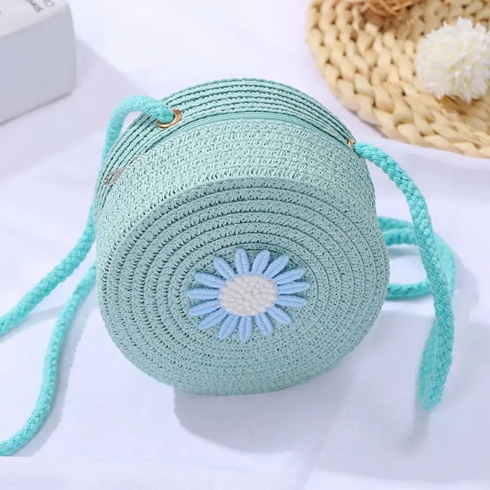 Round Straw Bag - Wear with style