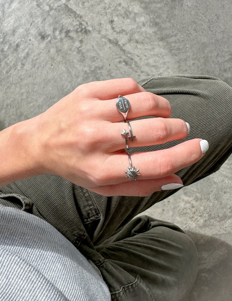Silver Faith Over Fear Ring - Wear with style