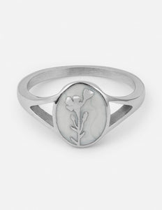 Silver Wildflower Signet Ring - Wear with style