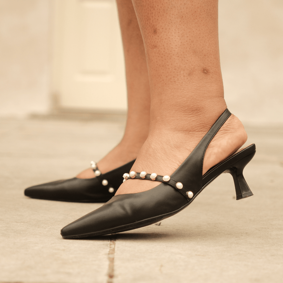 Sophia Slingback Pumps Black - Wear with style