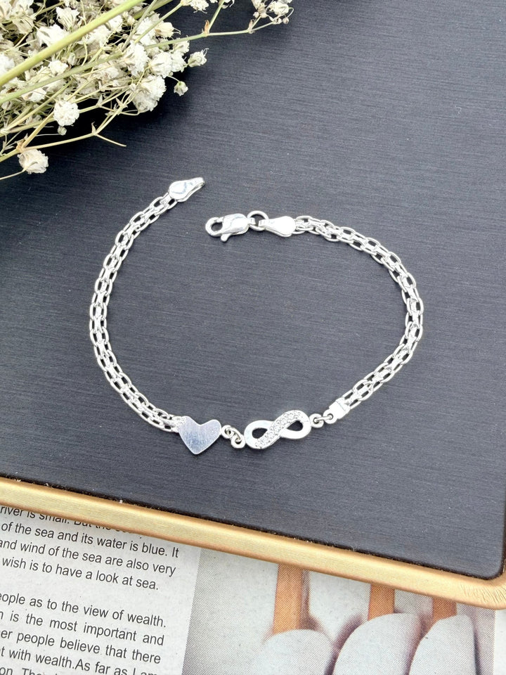 Sterling Silver 925 Infinity Heart Bracelet | Bismarck Chain 7.5” |Pulsera de plata .925 - Wear with style