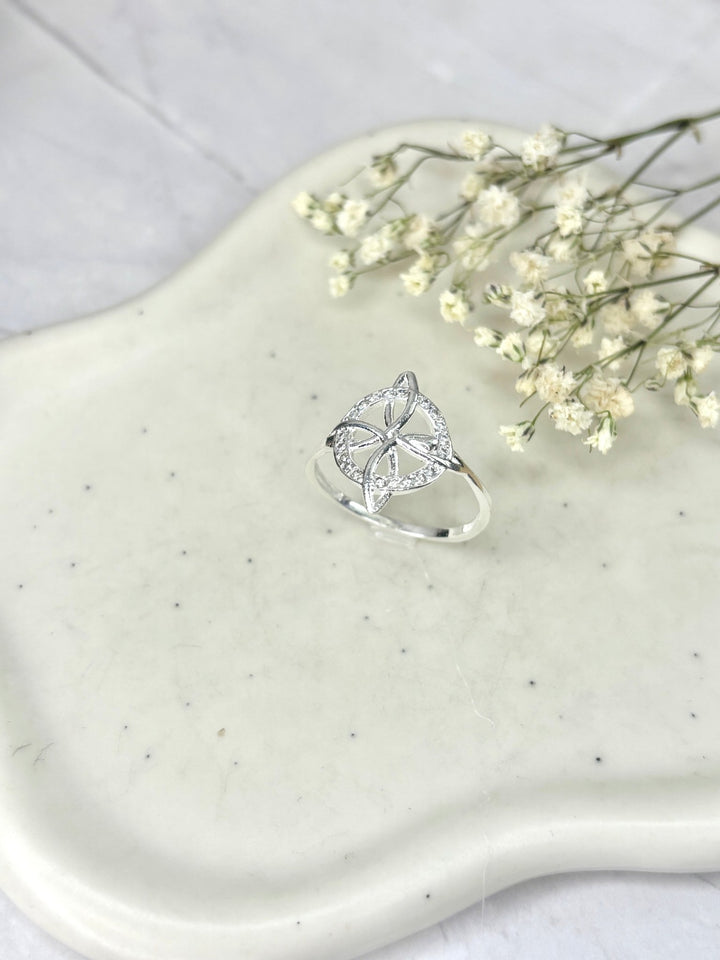 Sterling Silver 925 Witch Knot Protection Ring | Anillo Nudo de Bruja Protección Plata 925 - Wear with style