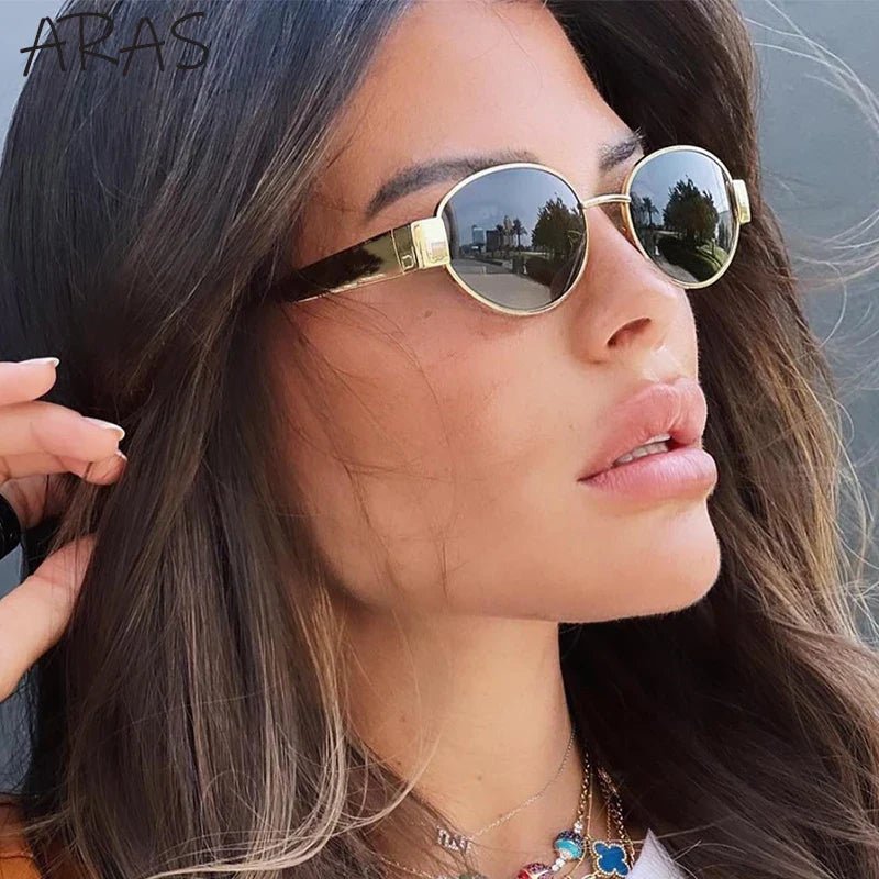 Stylish oval sunglasses - Wear with style