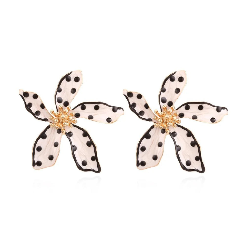 Sweet Big Flower Stud Earrings - Wear with style