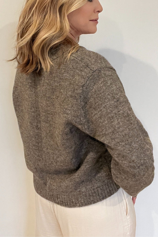 The Minimalist Cardigan-Mocha - Wear with style