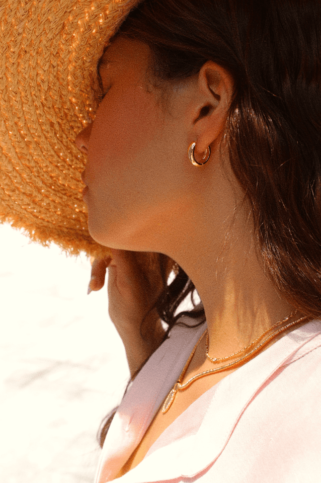 Tiny Plain Minimalistic and Simple Huggie Earrings - Wear with style