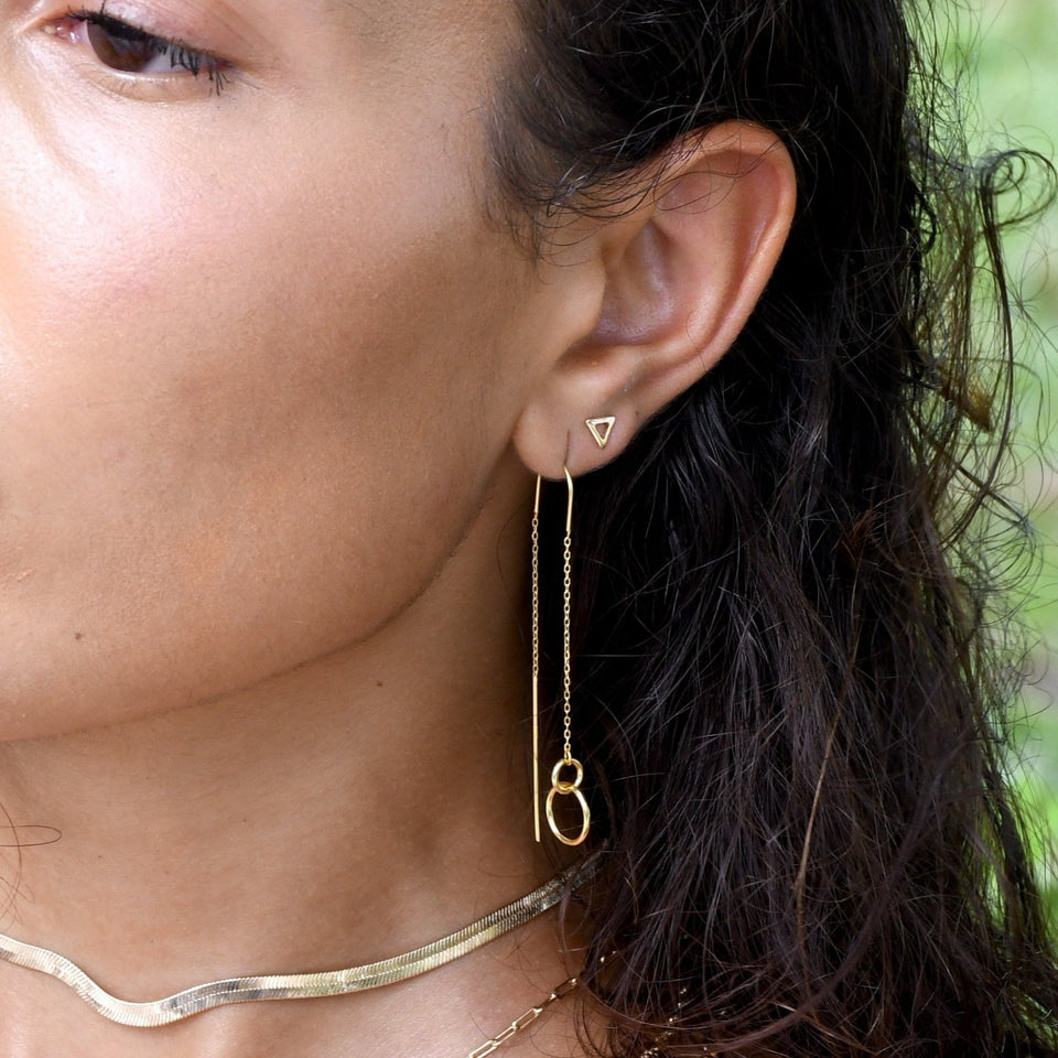 TRI STUD - Wear with style