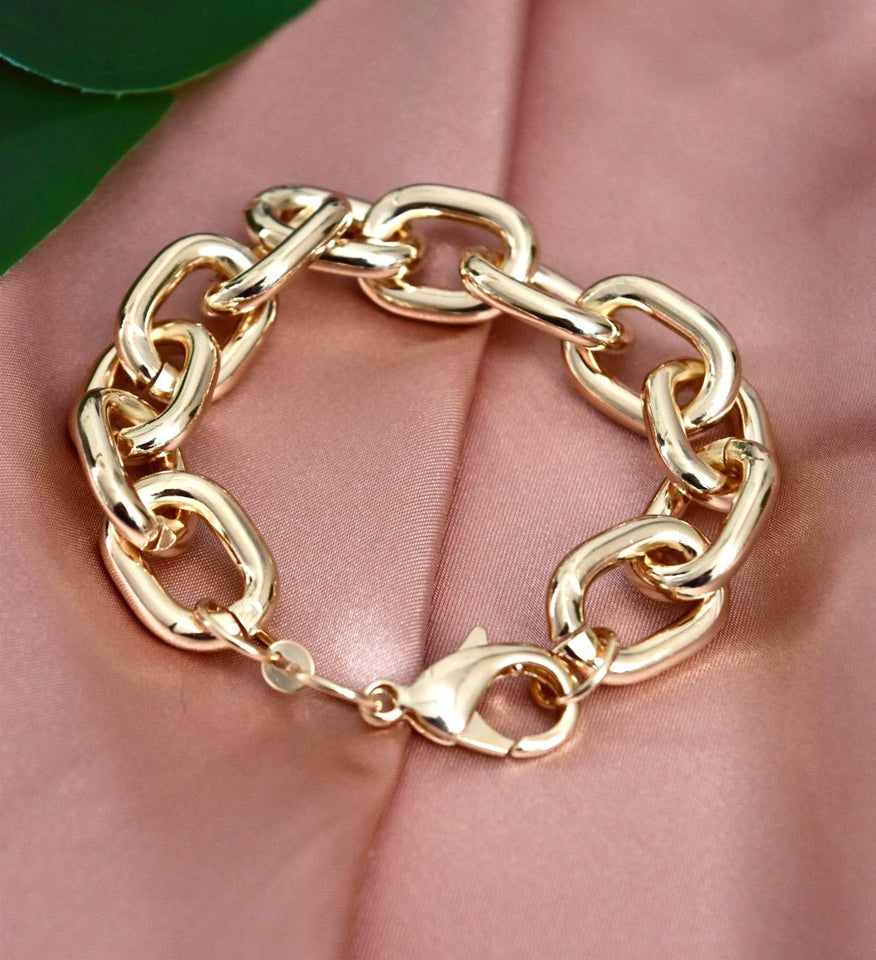 VC Bold Bracelet - Wear with style