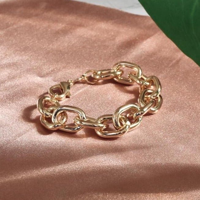 VC Bold Bracelet - Wear with style