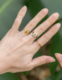Wildflower Signet Ring - Wear with style
