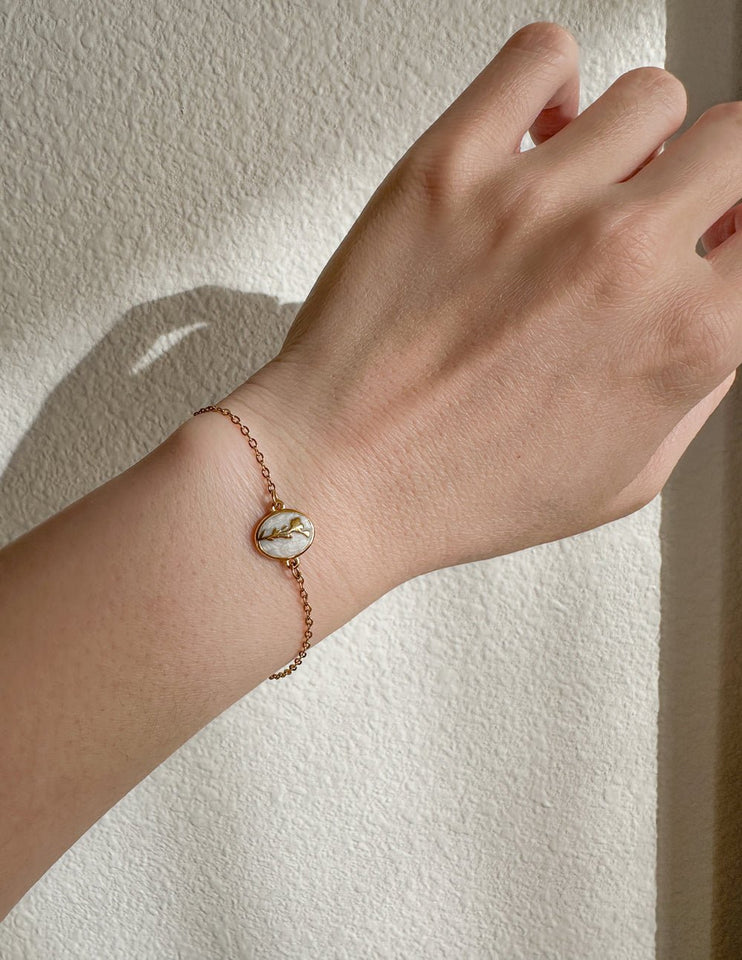 Wildflower Stone Bracelet - Wear with style