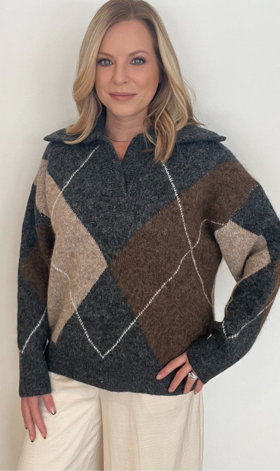 Windsor Argyle Sweater-Charcoal-Final Sale - Wear with style
